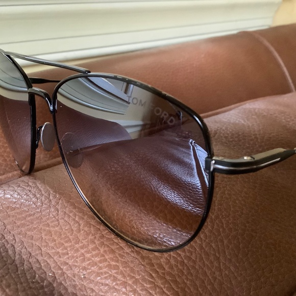 TOM FORD Milla 59mm Gradient Aviator Sunglasses One Size, BLACK SMOKE - Picture 5 of 15